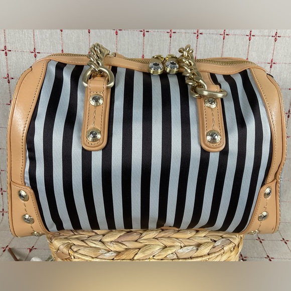 Henri Bendel Signature Stripe Barrel Bag Rare Chain Strap Handles Handbag Beauty - Picture 2 of 16
